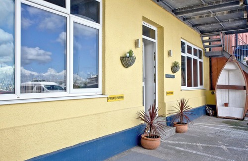 Turnchapel Apartment | 2 bedroom accommodation in Turnchapel, near Plymouth