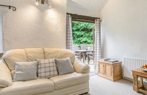 Rosevine Cottage | 2 bedroom accommodation in Country Ways, Little Knowle Farm