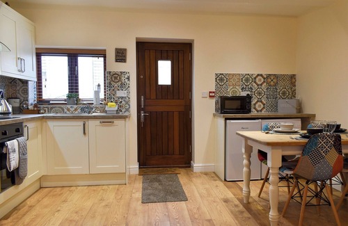 Stafford Cottage | 2 bedroom accommodation in Lower Drayton, near Penkridge