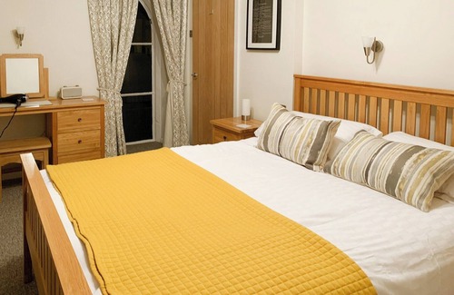 Staveley Cottage | 2 bedroom accommodation in Staveley