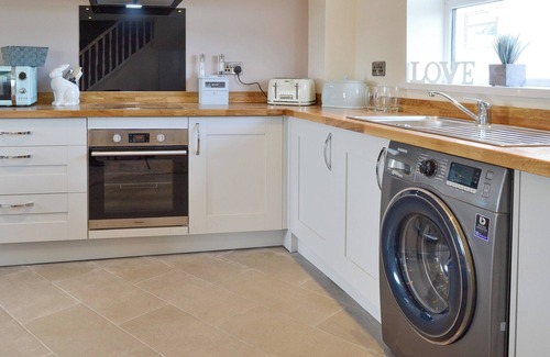 Buckton Cottage | 2 bedroom accommodation in Bempton, near Bridlington