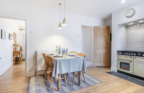 Hill Head Cottage | 2 bedroom accommodation in Fareham