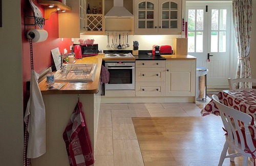 Laverton Cottage | 2 bedroom accommodation in Tarlton, Cirencester