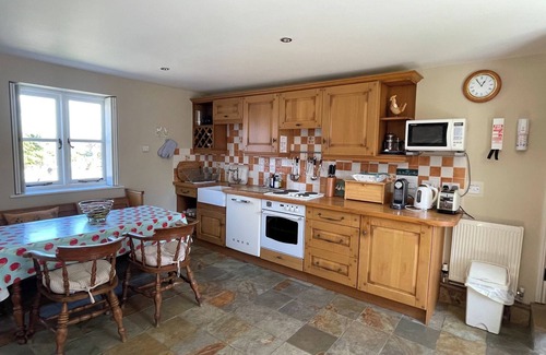 Laverton Cottage | 2 bedroom accommodation in Tarlton, Cirencester