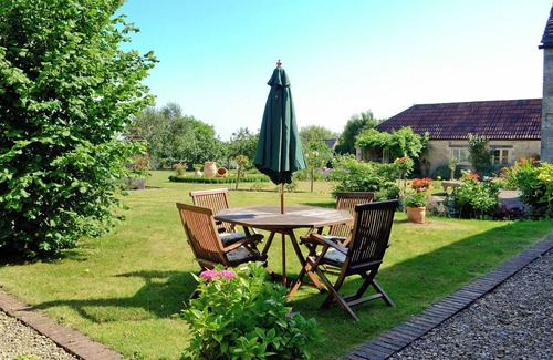 Laverton Cottage | 2 bedroom accommodation in Tarlton, Cirencester