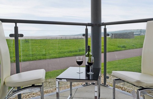 Llanelli Cottage | 2 bedroom accommodation in Llanelli