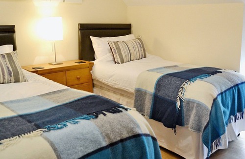 Llansadwrn Cottage | 2 bedroom accommodation in Llansadwrn, near Llandeilo