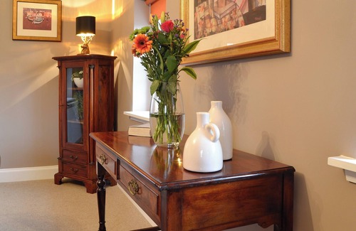 Montrose Cottage | 2 bedroom accommodation in Montrose