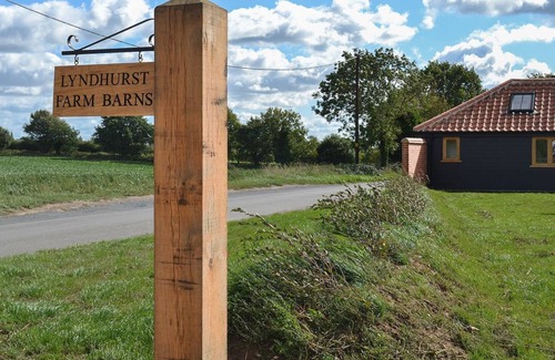 Irstead Cottage | 2 bedroom accommodation in Beighton, near Acle