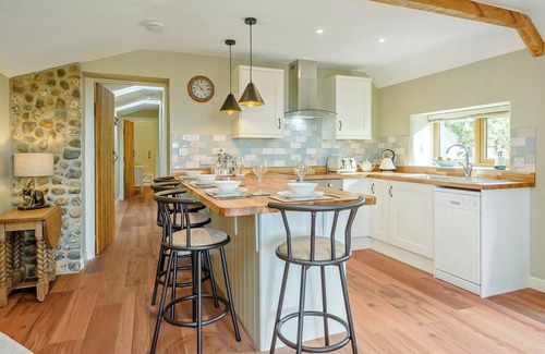 Skeyton Cottage | 2 bedroom accommodation in Skeyton, near North Walsham