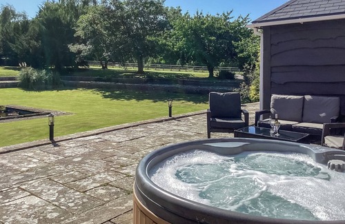 Saint Asaph Cottage | 2 bedroom accommodation in St Asaph