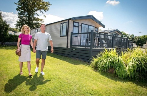Llanrhidian House | 2 bedroom accommodation in Swansea