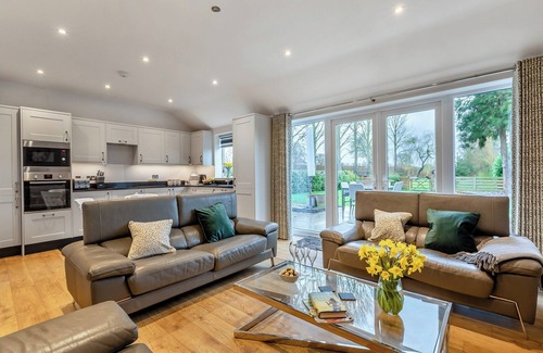 Taunton Cottage | 2 bedroom accommodation in Creech St. Michael, Taunton