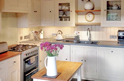 Burpham Cottage | 2 bedroom accommodation in Burpham, near Arundel