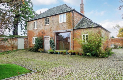 Leicester Cottage | 2 bedroom accommodation in Beeby