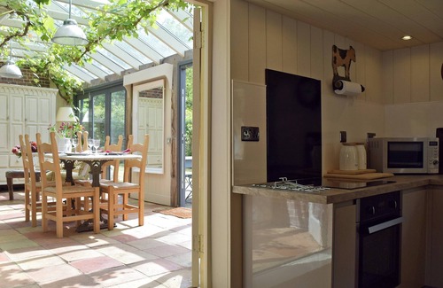 Bungay Cottage | 2 bedroom accommodation in Ilketshall St. Margaret, near Bungay