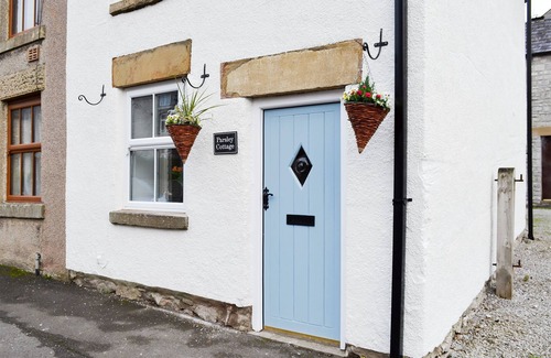 Tideswell Cottage | 2 bedroom accommodation in Tideswell, near Buxton