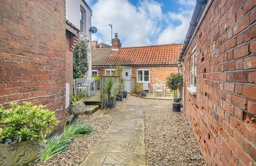 Overstrand Cottage | 2 bedroom accommodation in Overstrand, near Cromer
