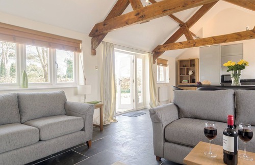 Cam Cottage | 2 bedroom accommodation in Cam, near Dursley
