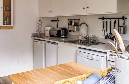 Epsom Cottage | 2 bedroom accommodation in Epsom