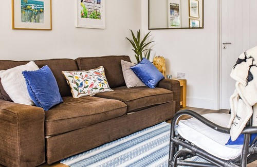 Epsom Cottage | 2 bedroom accommodation in Epsom