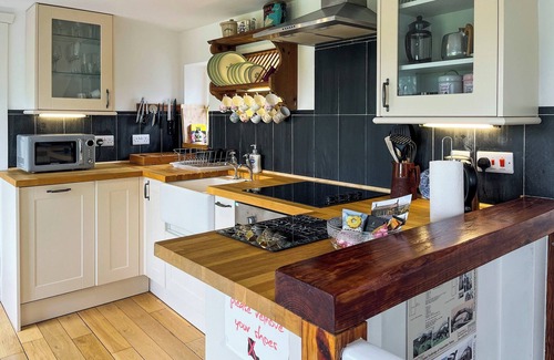 Hawick Cottage | 2 bedroom accommodation in Hassendean Station, near Hawick