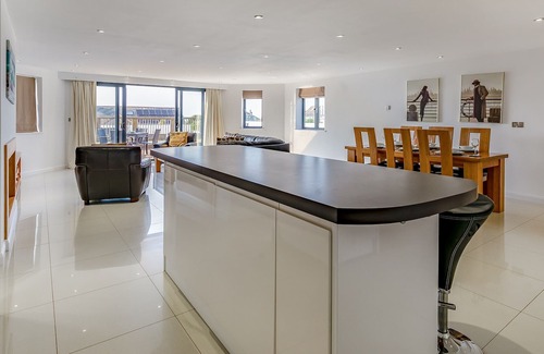 Hayle Cabin | 2 bedroom accommodation in Phillack, near Hayle