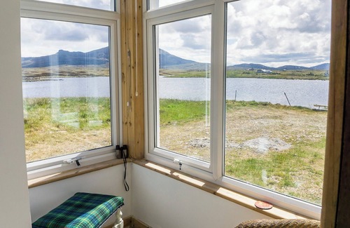Homore Cottage | 2 bedroom accommodation in Stoneybridge, Isle of South Uist