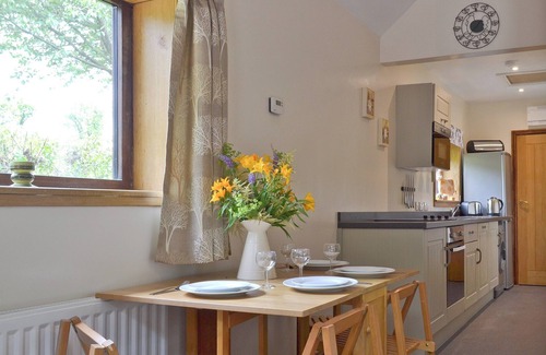 Tansley Cottage | 2 bedroom accommodation in Lumsdale, Tansley Wood, near Matlock