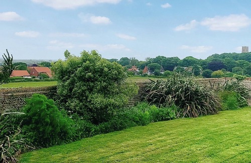 Happisburgh Cottage | 2 bedroom accommodation in Happisburgh, near Cromer