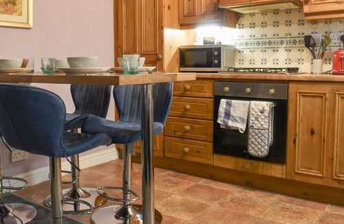 Ogden Cottage | 2 bedroom accommodation in Luddenden, near Halifax