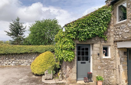 Kilnsey Cottage | 2 bedroom accommodation in Conistone with Kilnsey, Grassington
