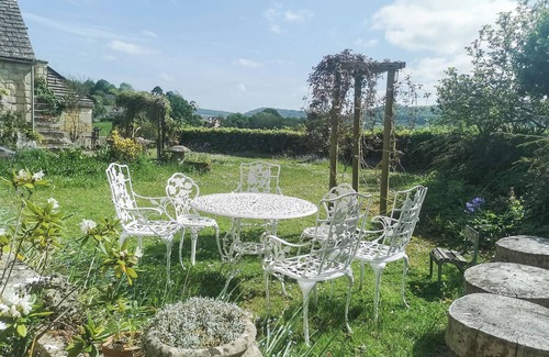 Stroud Cottage | 2 bedroom accommodation in Pitchcombe, near Painswick