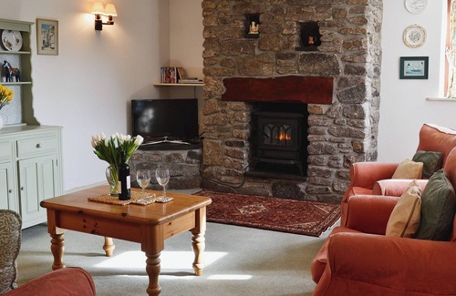 Trewen Cottage | 2 bedroom accommodation in Altarnun, near Launceston