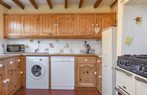 Fylingthorpe Cottage | 2 bedroom accommodation in Fylingthorpe, near Robin Hood’s Bay
