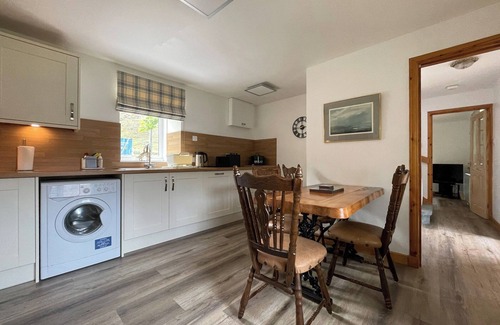 Dornie Cottage | 2 bedroom accommodation in Dornie, near Kyle