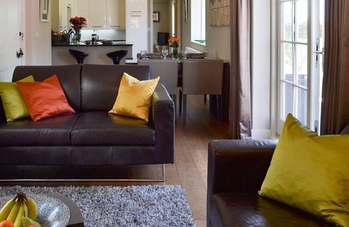 Acaster Malbis Cottage | 2 bedroom accommodation in Acaster Malbis, near York