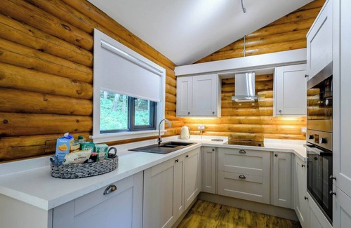 Annbank Ski Chalet | 2 bedroom accommodation in Annbank, Ayr