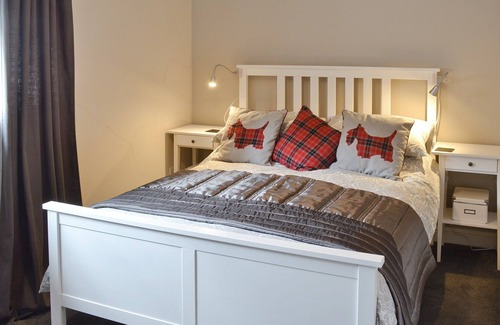 Peel Cottage | 2 bedroom accommodation in Peel
