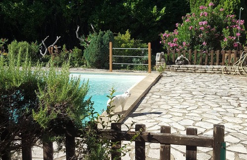 Barjac House | 2-bedroom air-conditioned mobile home + terrace and pool