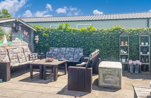 Makkum House | 2 bedroom amazing home in Makkum