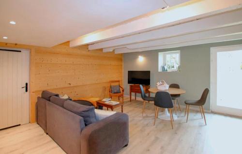 Allemagne-en-Provence House | 2 Bedroom Amazing Home In Cusy