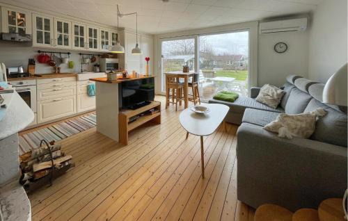 Frillesas House | 2 Bedroom Amazing Home In Frillesås