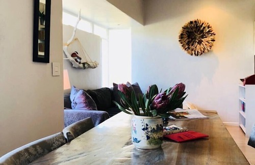 Cape Town City Centre Apartment | 2 bedroom and 2 bathroom in the Center of Cape Town