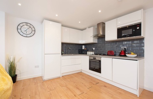 Aylesbury Apartment | 2 Bedroom Ann's cosy retreat in town centre