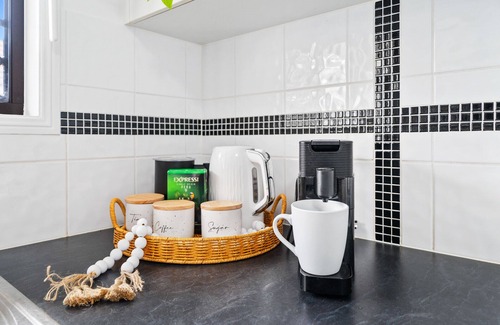 Mount Warren Park Villa | 2 Bedroom Apartment between Brisbane & Gold Coast