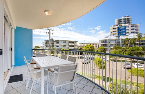 Maroochydore Apartment | 2 Bedroom Apartment Sea View Second Floor
