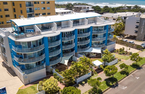 Maroochydore Apartment | 2 Bedroom Apartment Sea View Second Floor