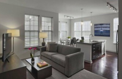 Newtown Square Apartment | 2-Bedroom Apartment - 7-day min. - Background check/Lease Required