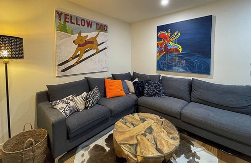 Mount Buller Apartment | 2 Bedroom Apartment with Private Hot tub and amazing views!